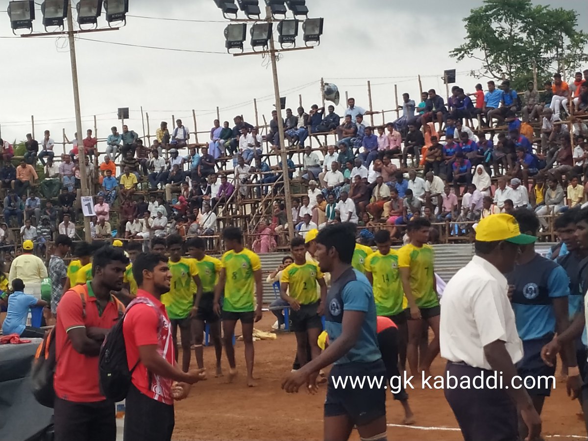 kalidasan_GK's tweet photo. 46th tamilnadu junior championship kabaddi match
Won by tirunelveli
Video:https://t.co/DZp4XJZ4vw
#kabaddi #kabaddivideo #juniorchampionship #juniorkabaddi https://t.co/EvmVmSOIXc