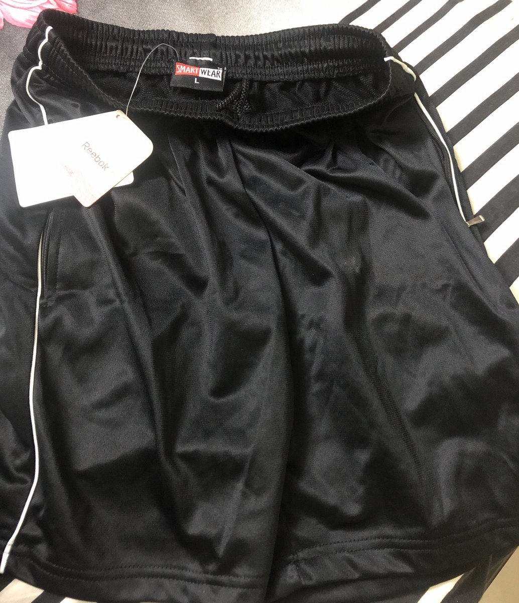 suhas_v's tweet photo. @myntra I received a fake @Reebok product from your portal . I have asked for a return but the guy refused to pick it back as it doesn’t match the picture . It’s stupid coz If it matched , then why would I return it .. @MyntraSupport @Reebok please look into it. https://t.co/wEC1RCpNfl