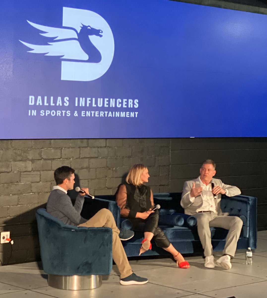 kbt_joy's tweet photo. Chad and I were able to attend the 5th Annual @DISEorg #FastPitch19 Event tonight and watch as $100K was given away to seven very deserving non-profit organizations.
Excited to serve the next few years as a Board Member on the Event Committee.
#GivingTuesday #makeadifference https://t.co/zCPHMH5kU7