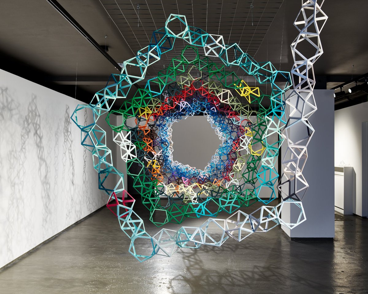 colorplanpapers's tweet photo. Spiral of Colour by TNA Design Studio at the @GFSmithpapers #GFShowSpace. The spiral is a mono-structure made using Colorplan 270gsm, applying The Geometrist method. 📷 by GG Archard. https://t.co/M5EpdrRndJ