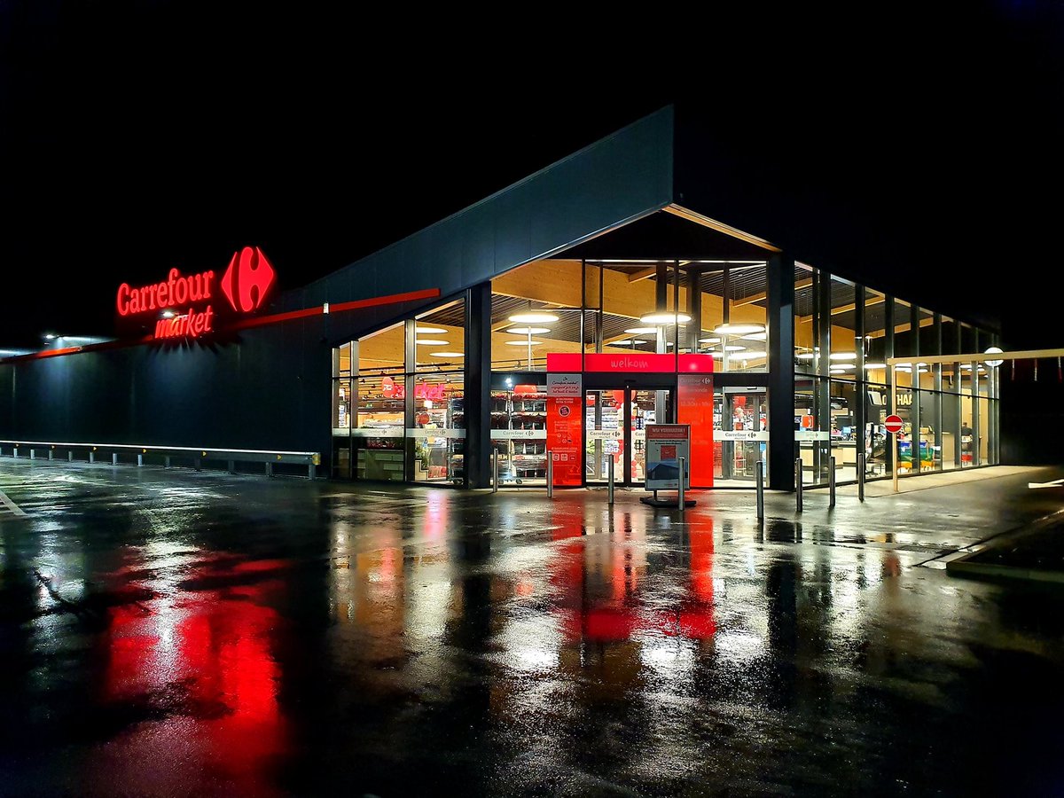 BovanderPutten's tweet photo. Onze nieuwe Carrefour #foodmarkt open 🥳🎉op de Nieuwe Baan 90, 9150 Kruibeke/Rupelmonde, #Belgie 🇧🇪 https://t.co/c28zdyDANh #vers #lokale #telers #eerlijk #heerlijk #supermarkt #versmarkt #biovoeding #agrifood #foodservice https://t.co/UYFRHkI6bN