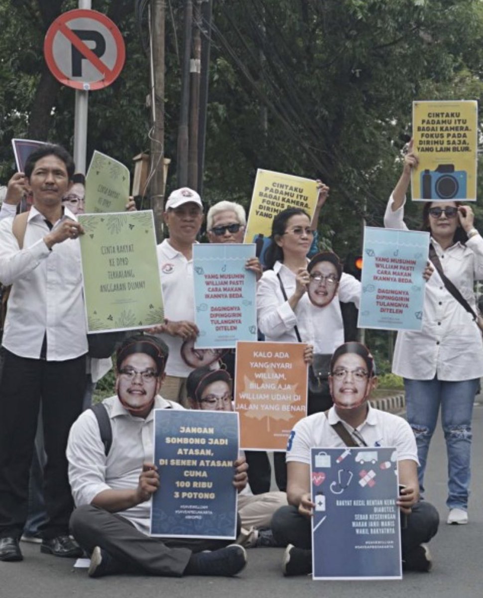 willsarana's tweet photo. Mohon maaf sy tidak bs menemui langsung masyarakat yg menyatakan dukungan kepada sy dan PSI. Sy masih dirawat di RS. Sekali lagi ini bukan soal sy atau PSI saja tapi lebih besar dari itu ini soal transparansi uang rakyat. Terimakasih sy ucapkan untuk masyarakat yg sudah datang. https://t.co/7Gq4bMjE8n