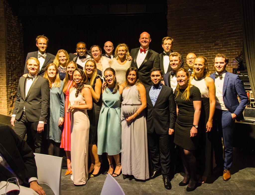 Very proud of our group of <a href="/ETZnl/">ETZ</a> trainees! A mixed bag of trainees from 🇳🇱 and 🇧🇪, all doing an excellent job! Thankyou people for the honour of being allowed to work with you in your early careers. You are our future and our future looks bright! #womeninsurgery