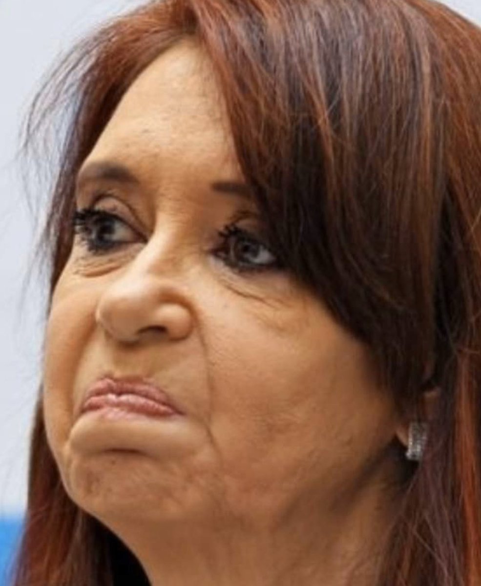 edufeiok's tweet photo. Esta es la cara de la corrupción, la impunidad, el odio, la prepotencia, la soberbia, la venganza, la mentira. La que dicen que vuelve mejor y que cambió. https://t.co/rUGs7l0CL1