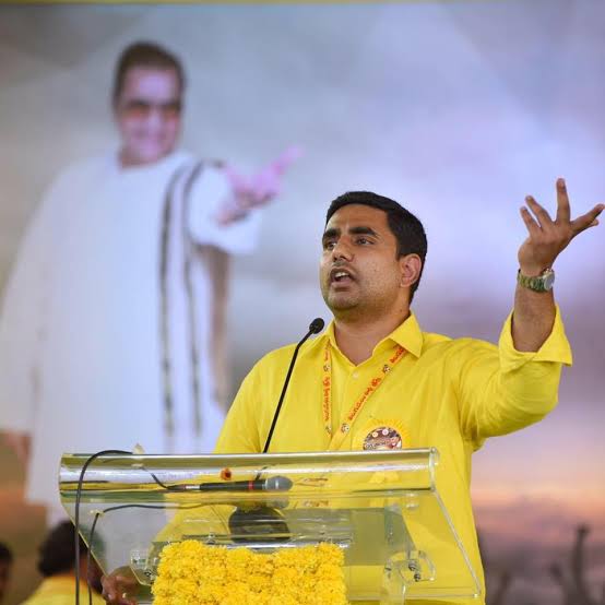 నారా లోకేష్ గారికి..  మంగళగిరి అని పలకడం రాకపోవచ్చు.. అదేమి, తండ్రి అధికార మదంతో.. మంది సొమ్ము తినడం కంటే నేరమేమి కాదుగా  ఆప్యాయంగా ఇచ్చిన మజ్జిగను.. తియ్యగా ఉందన్నాడు..అదేమి, పిన తండ్రిని చంపుకున్నoత ఘోరం కాదుగా  #NaraLokeshVsYSJagan