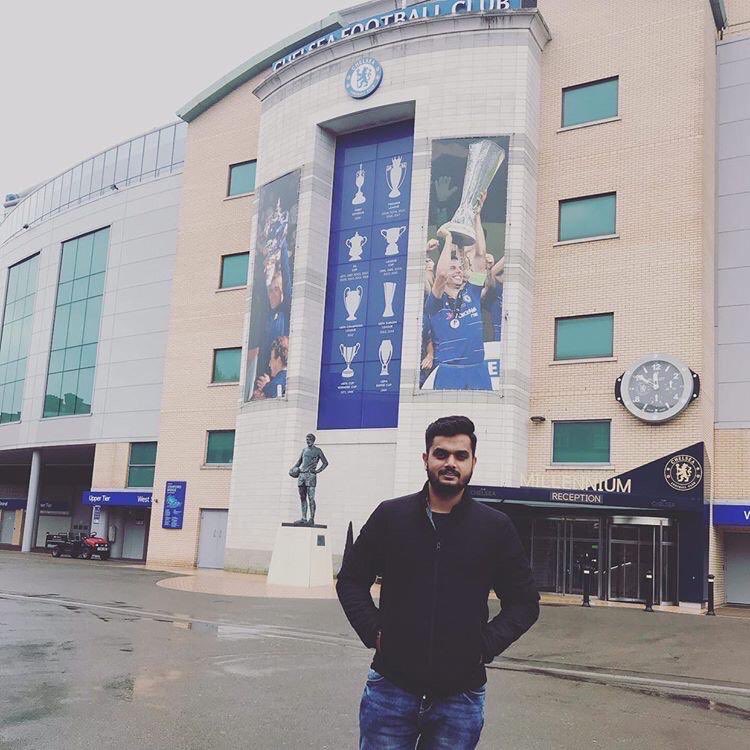 ChelseaIndia's tweet photo. Follow your dreams, they know the way, Our fellow Blue Pranam Amin made his dream come into reality โจ๐
Share your Stamford Bridge experience with us to get featured ๐
#CISCGlobal #CFC #ChelseaIndia https://t.co/hIXqFCtq1w