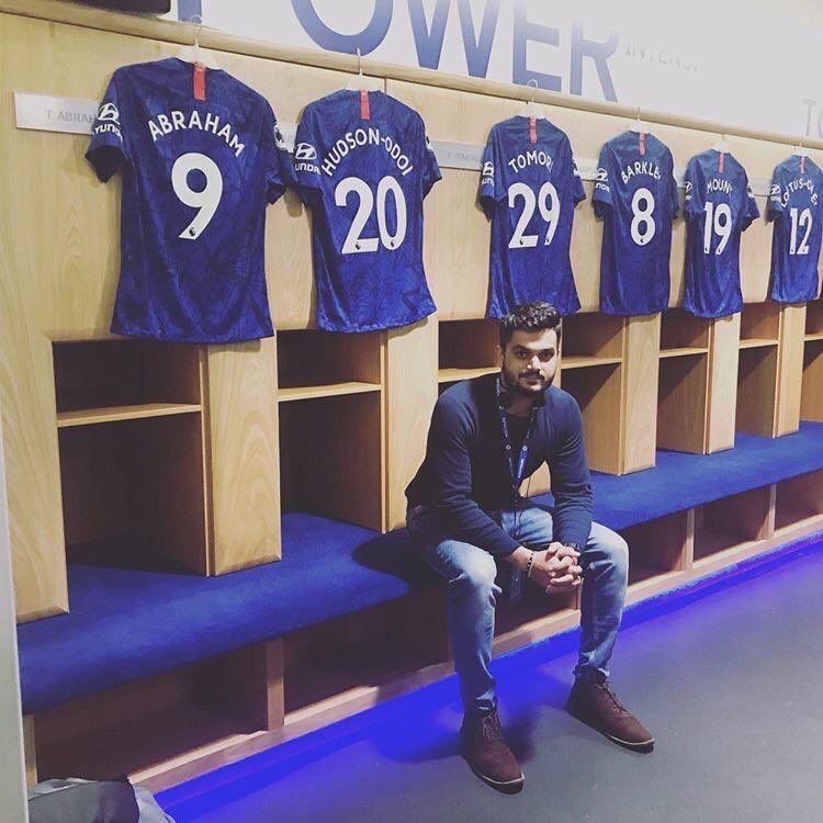 ChelseaIndia's tweet photo. Follow your dreams, they know the way, Our fellow Blue Pranam Amin made his dream come into reality โจ๐
Share your Stamford Bridge experience with us to get featured ๐
#CISCGlobal #CFC #ChelseaIndia https://t.co/hIXqFCtq1w
