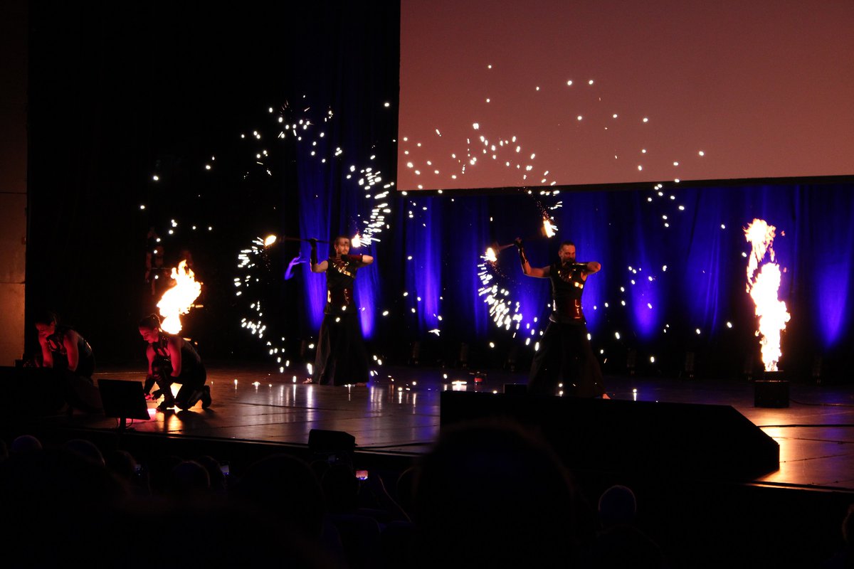 livetiles's tweet photo. Going to be hard to beat the fire brought  by yesterday's opening key note 🔥 Who's ready for another day at #ESPC19?  

#LiveTiles #Wizdom #Hyperfish https://t.co/2hM3zUADuF