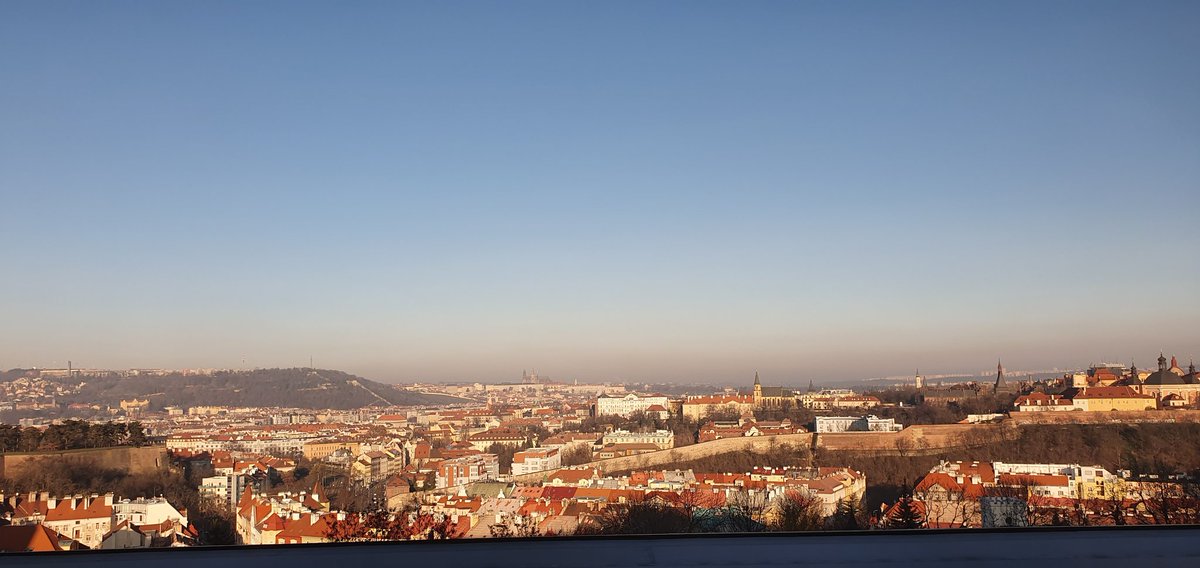 LDuys's tweet photo. Hey #ESPC2019 people! Still wondering which session to attend next? Come to W6 in Chamber Hall! Just the view here makes it already worth the trip upstairs. #sharingviews https://t.co/STOZaglEUx