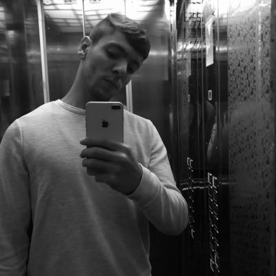 Bu psikopatı buraya bırakıyorum, hesabını da silse burda duracak. 
İsmi Abdullah, resmi bu. Potansiyel bir katil. Hakkında gereken neyse yapılsın <a href="/EmniyetGM/">Türk Polis Teşkilatı</a> 
#CerenÖzdemir