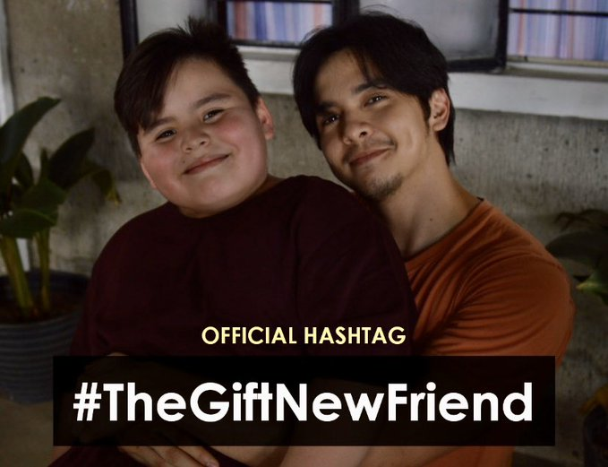 for__keeps's tweet photo. Our official hashtags for tonight's @GMATelebabad:
#BJPagtakas
#TheGiftNewFriend
#OOTBinlove
#SCWelcomeIna https://t.co/mByFvLIvZW
