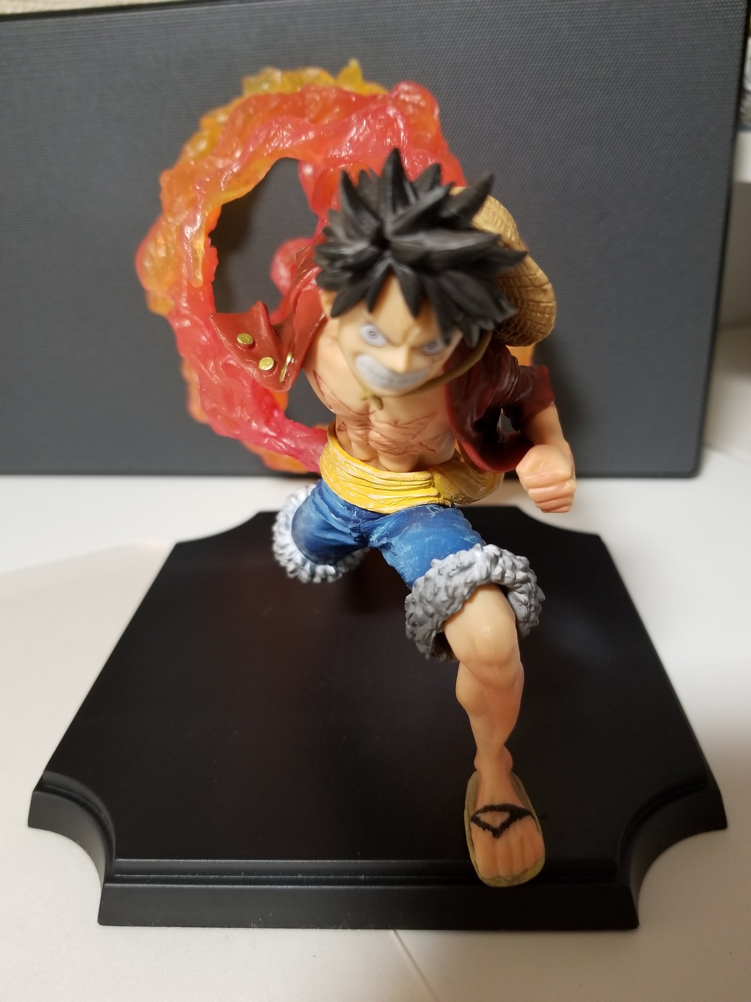 تويتر テルユキ على تويتر ゴムゴムの火拳銃 レッドホーク 今日当たった一番くじ開けた Onepiece ワンピース モンキー D ルフィ セブンイレブン T Co Xdgujbgusa