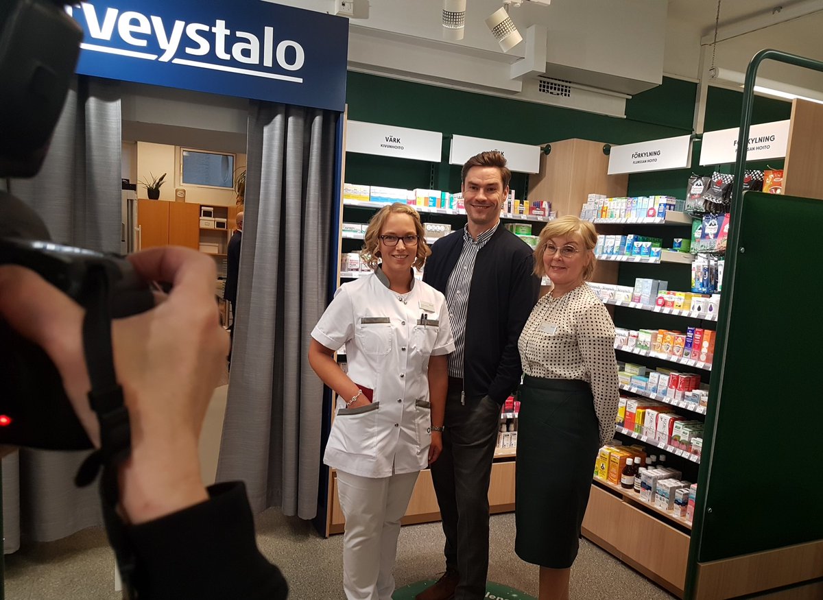 Onnittelut #Pietarsaari ja #Pännäinen, apteekkari <a href="/leikkonen/">Helena Leikkonen</a> tiimeineen palvelee teitä nyt upealla uudella palvelukokonaisuudella ja ilmeellä Olo-apteekki Bothniassa ja Bennäsissä! Asiakkaan apuna myös <a href="/Terveystalo/">Terveystalo</a>'n palvelupiste. #oloapteekki #HyvänOlonTila
