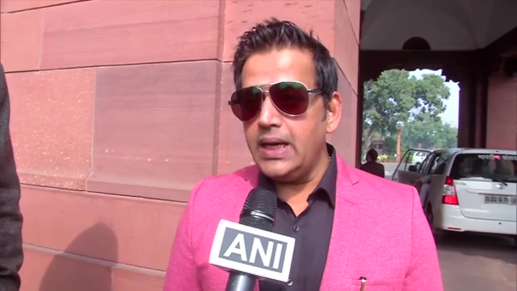 BJP MP from Gorakhpur (UP) Ravi Kishan: Population of Hindus is 100 crores, so obviously India is a Hindu Rashtra. There are so many Muslim & Christian countries, so it is amazing that we have a country called 'Bharat' to keep alive our culture.