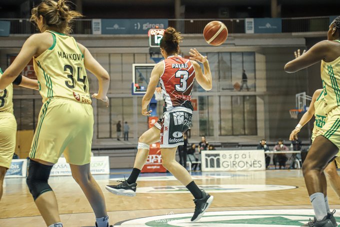 Y por si alguien no lo ve bien, asi lo hace
Fotón de de <a href="/MrSubi95/">David Subirana Macia</a>