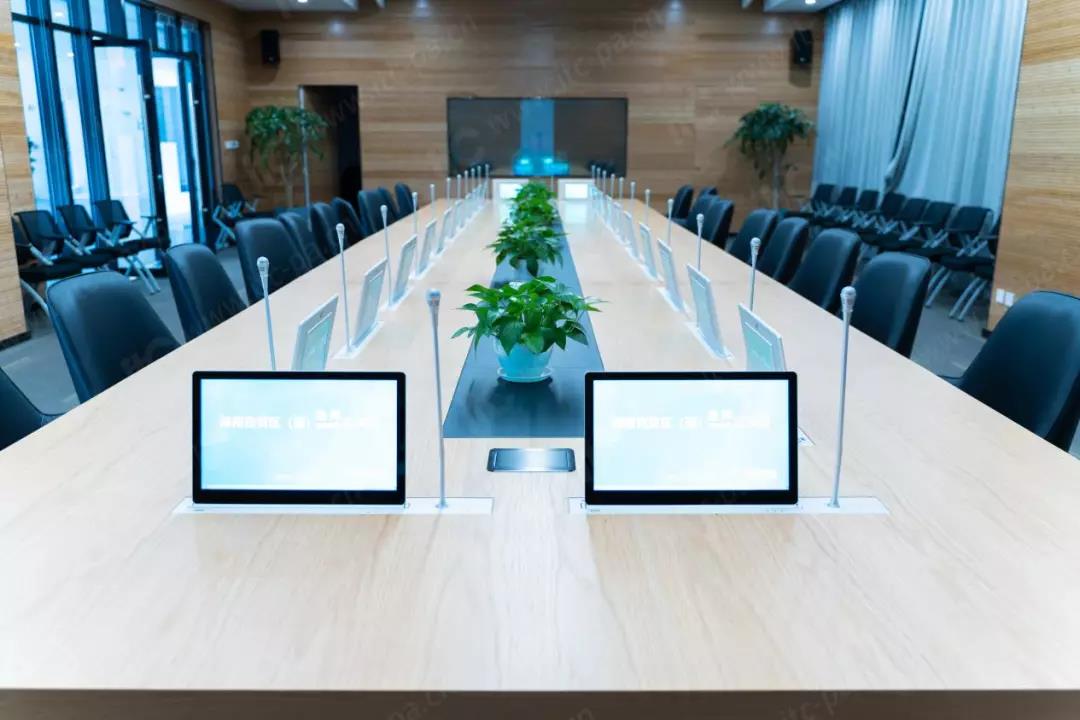 GuangzhouITC's tweet image. As a co-construction unit, ITC has designed a number of audiovisual solutions for many venues, such as enterprises, hotels, schools and hospitals.

#hainan #WIFIWirelessConferencesystem #ProfessionalSoundsystem #ippa #audiovisuallightingsystems #LED #lighting