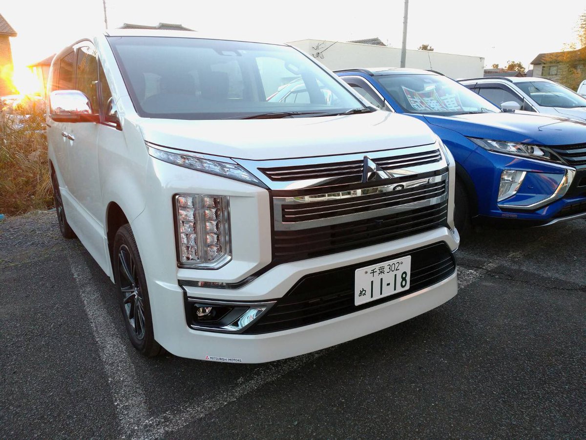 Uzivatel 佐原三菱自動車販売 株 Na Twitteru デリカd5の購入を検討される場合 一度は車中泊を考えたことがあるのでは無いでしょうか そして シートアレンジ時の段差をどうするか悩む方も多いかと思います そこで今回は便利な 段差解消クッション を紹介