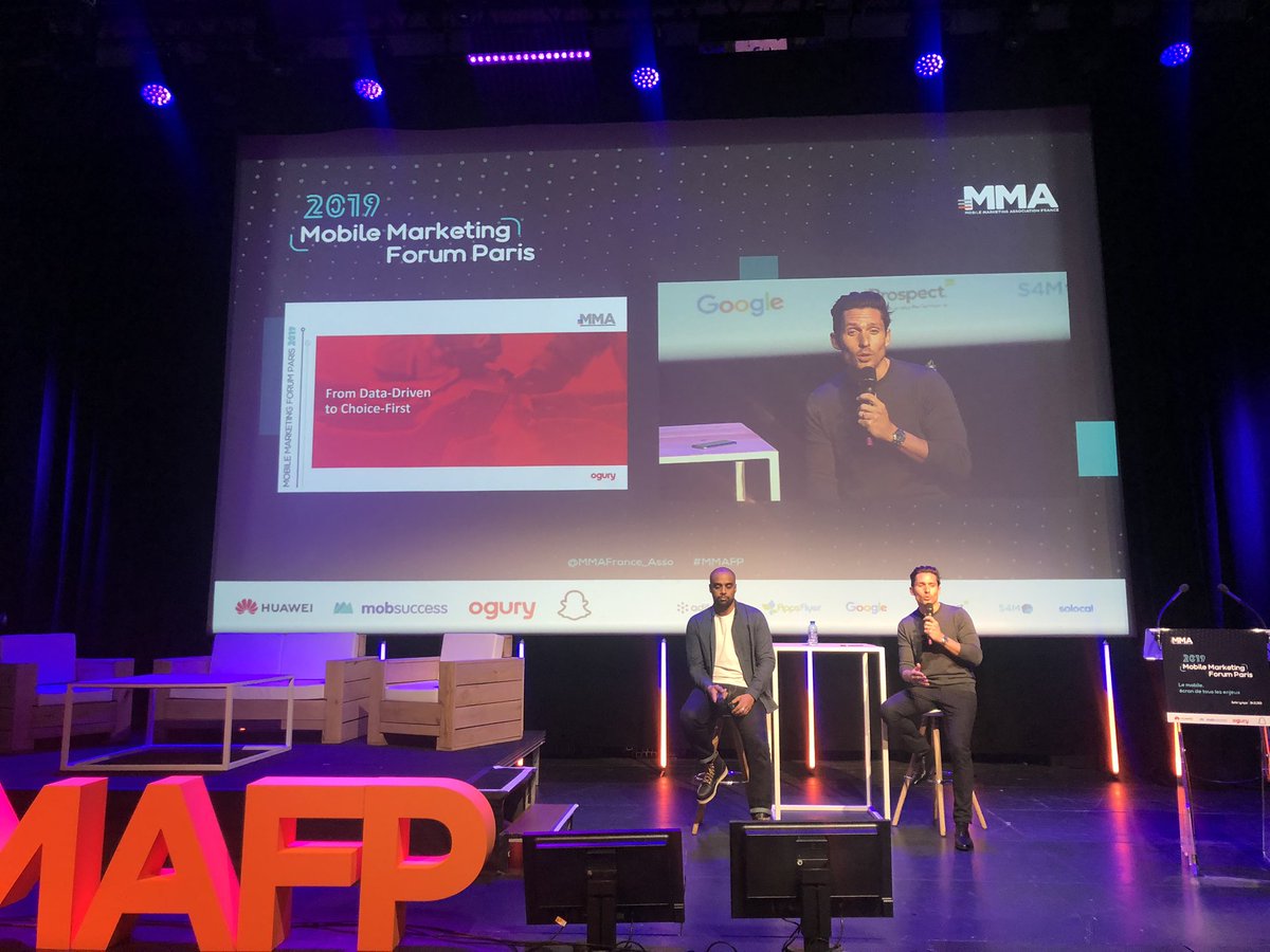 Pour un #MarketingDigital digital piloté par le choix de l'utilisateur ? Nous devons basculer dans une économie de confiance 👉From data driven to choice-first ! 
Keynote : Oliver Marty &amp; Habenn Bereket <a href="/weareogury/">Ogury</a> #MMAFP