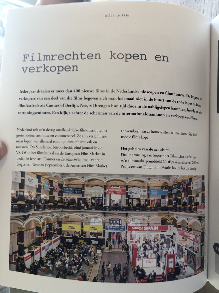 barryatsma's tweet photo. @bobbyblok aka Robbert Blokland heeft samen met anderen ‘n monsterklus geklaard en dat heeft ‘n heel fijn boek opgeleverd waarin je alles over film te weten komt; ‘Alles is film’ .Over camera,regie,acteren, filmrechten,muziek,montage, marketing...alles#kadotip #filmliefhebber 🎥 https://t.co/pDaYLmVCNo