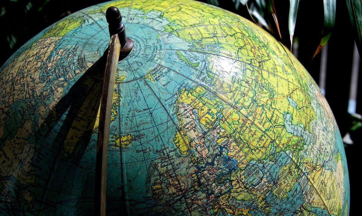 ProgressOrg's tweet image. 101+ Famous Thinkers on Owning Earth, by Jeffery J. Smith buff.ly/2P9o3w5 While geniuses often disagree, some of our best minds have come to a similar conclusion regarding one of humanity&apos;s thorniest problems – how to share land fairly. #landownership #geonomics #geoism