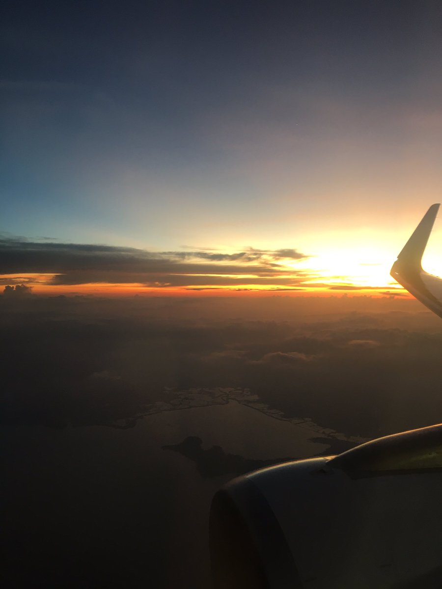 geraldindine23's tweet photo. sunset🌄💜 https://t.co/WBYqYBw9qa