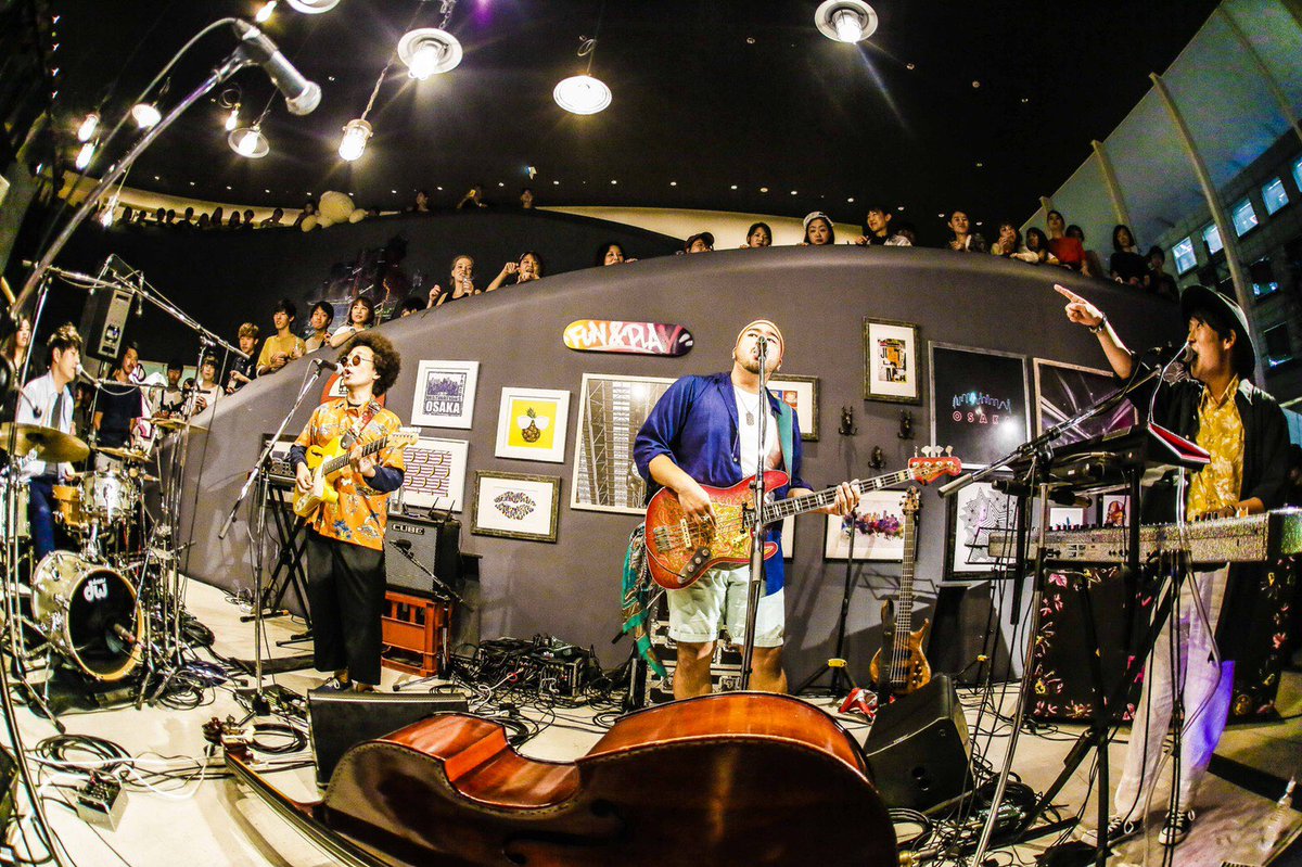 NeighborsC's tweet photo. 【12月6日】
Block Connection! Vol.2
Moxy Osaka Honmachi
OPEN 18:15/START 19:00
詳細→https://t.co/6FJ9hpb2TB
まもなく開催
この日だけのスペシャルセッション
お見逃しなく‼︎
#NBCP
#Jinmenusagi
#DJKeita
#DJPenny
#KZYBOOST
#BlockConnection
#NEIGHBORSCOMPLAIN
#ネイバーズコンプレイン https://t.co/65IkUwsTbJ