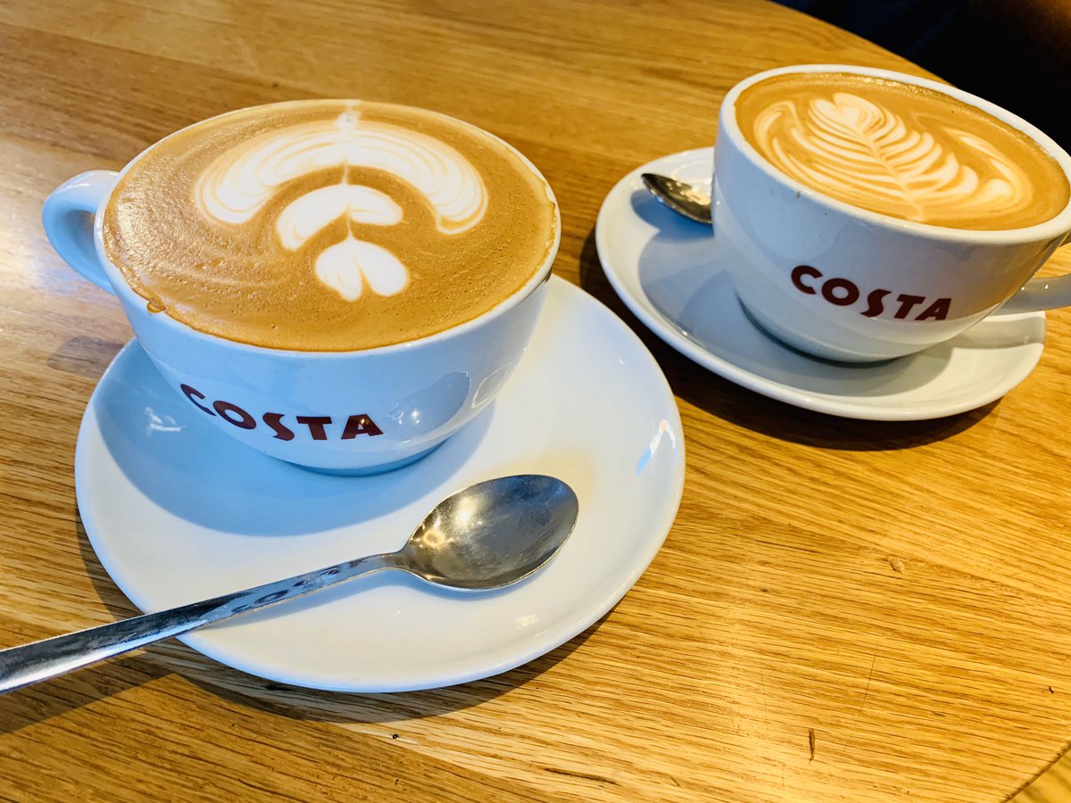 harriet0809's tweet photo. Perfect flat white at @CostaCoffee Praed Street, Paddington with @lewishughes07 and exceptional customer service from Rita... #fuzzyfeeling #happy #customerservice https://t.co/OeKVCDGHgU