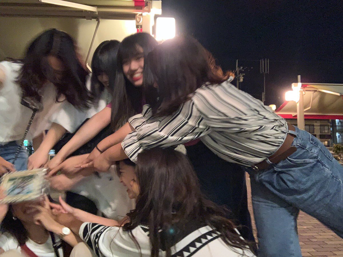 Jennifer_R917's tweet photo. 梨夏の学生生活も後、36日らしい🥺
言うてる間におわっちゃうわ🤣
もうちょいで学割も使われへんなるんやな〜（笑）
梨夏、卒業式絶対の絶対に答辞よむ❗️❗️
やりたい子に負けやんように最後がんばるよん💪💪 https://t.co/oB1iz3GvPg
