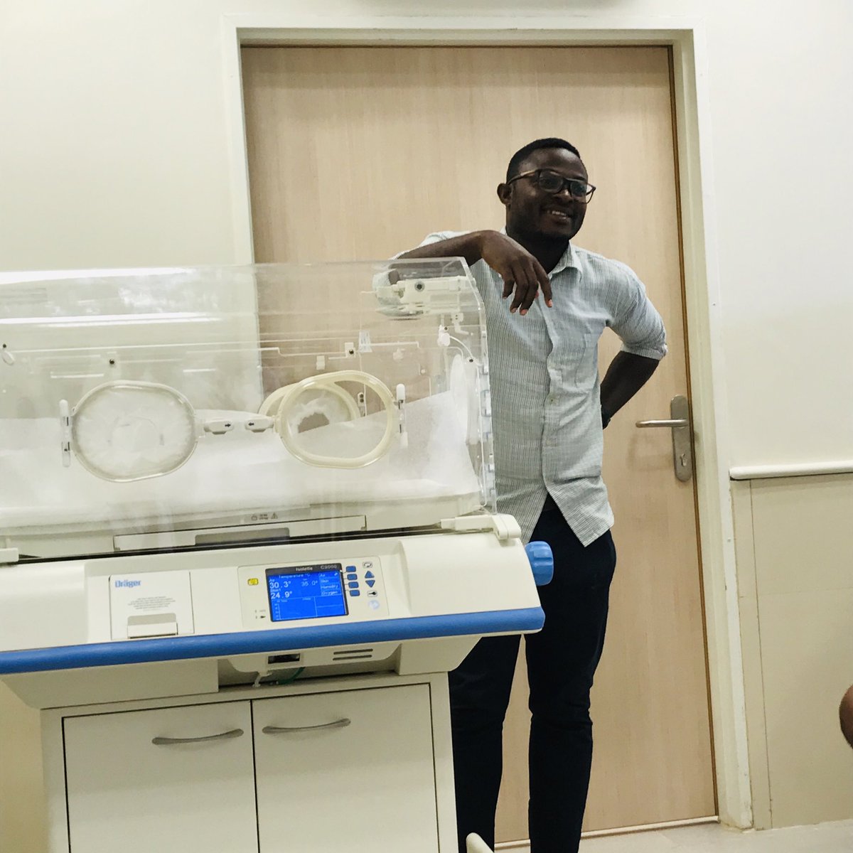 gkorsah's tweet image. Technology calls it the “artificial womb”. A relief to preterm babies. 
#technologysolutions
#medicalequipment
#endusertraining