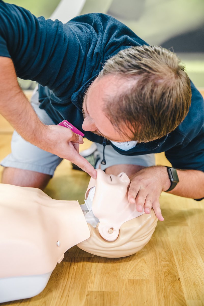 _fltraining's tweet image. Don't forget, you don't have to book onto one of our already set up #FirstAidCourses. One of our trainers' can come to you at your business to run a private course! Contact us for a quote! training@freedom-leisure.co.uk #BookNow #FirstAid #Training #FreedomLeisure