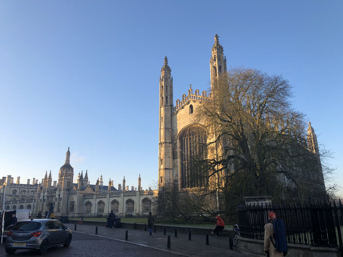 AlainGoudey's tweet photo. Après la #VR l’an dernier, présentation ce jour de notre approche #BigData et #DataViz @NEOMAbs menée avec @humanroads sur les #data #alumni au #EdTechForum à @Cambridge_Uni avec les meilleures #business #schools d’Europe: #BePassionate_ShapeTheFuture... cc @CambridgeExecEd https://t.co/B9Mz9RBRVE