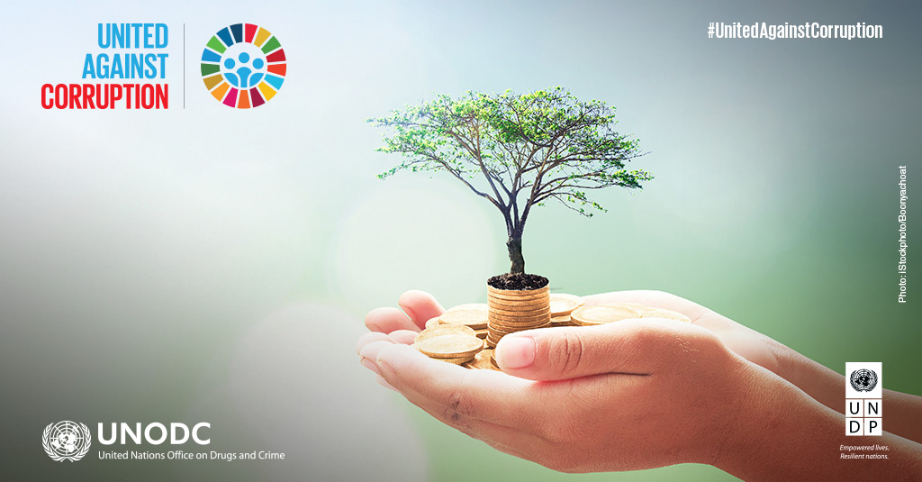 Tackling climate change &amp; fighting corruption go🤚in🤚.
Both undermine progress towards #sustainabledevelopment. Corruption has significant impacts on climate change, turning a blind eye to illegal deforestation🌳&amp; forest degradation.
#UnitedAgainstCorruption to save our planet.