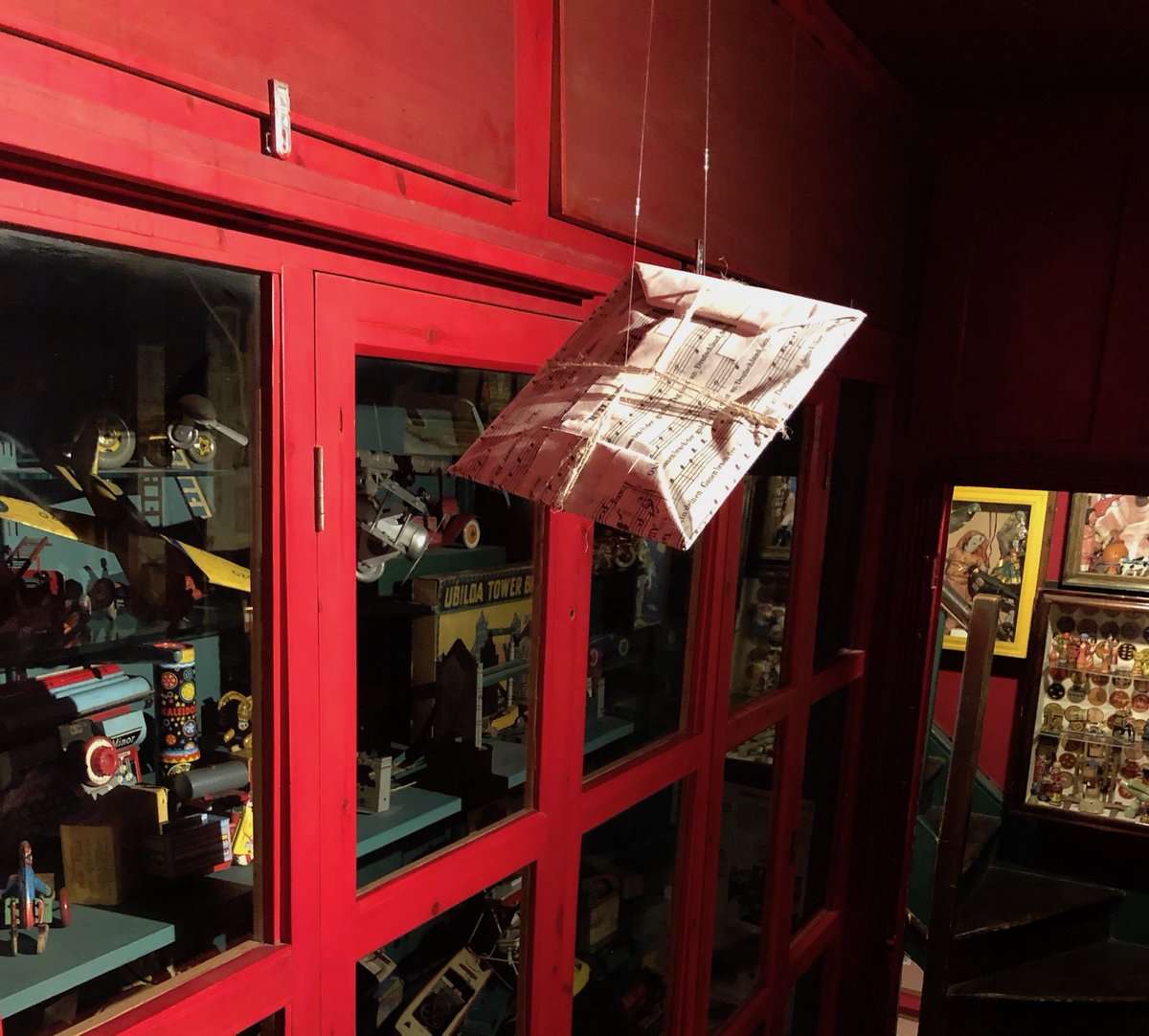 apgallimaufry's tweet photo. It's Raining Men ...delssohn! @NicolePolonsky has bound an engraved plate from #PollocksToyMuseum's archive in a screenprinted score by Felix M celebrating Gutenberg and the Enlightenment. Visit A Pollock's Gallimaufry @apgallimaufry to find out why! At 1 Scala St W1T until 7 Dec https://t.co/hTvIseA0QK