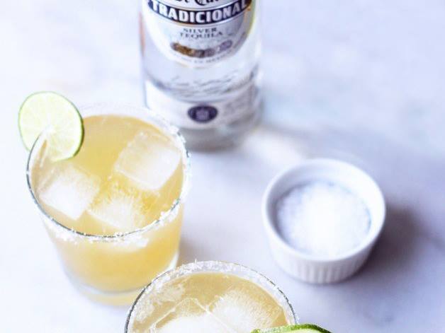 Mid-week Margarita anyone? We know our answer. #LiveTradicional