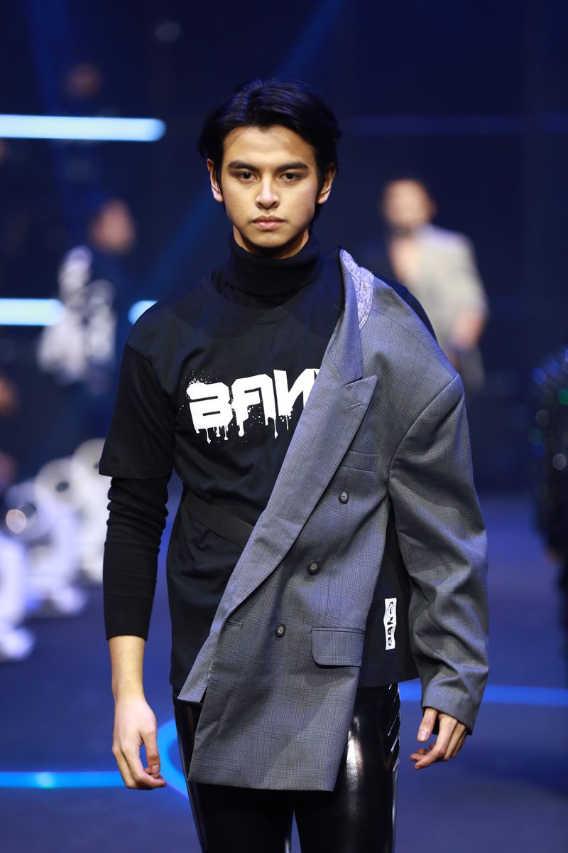 stylefestph's tweet photo. .@bangpineda served us all the edge. #StyleFestPH

Checkout the full collection here: https://t.co/dV37MKBWgy https://t.co/0q3o7FpTWt