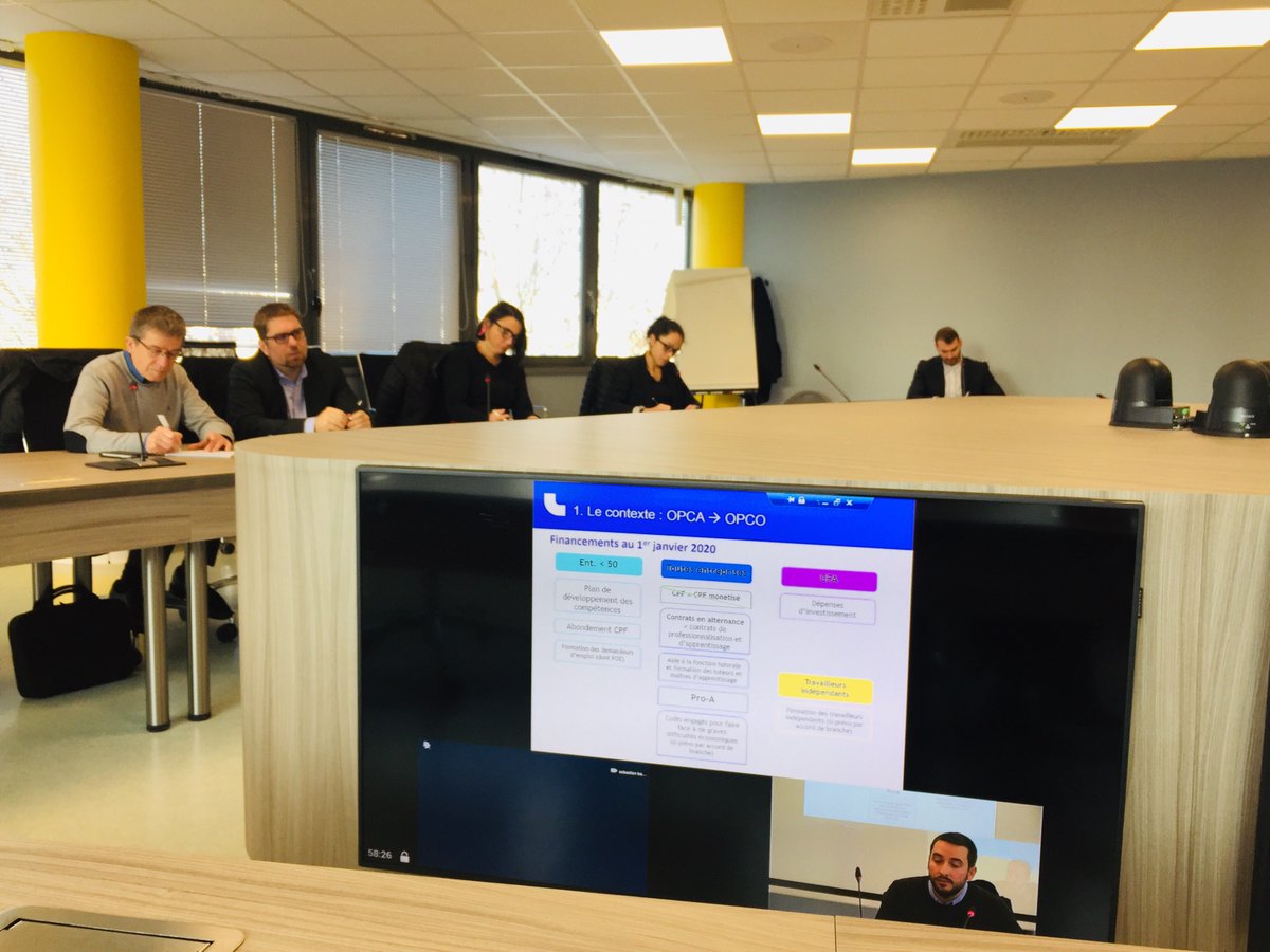 BFCnum's tweet photo. [#EnDirect ]Atelier sur la réforme des OPCA->OPCO, les conséquences pour les entreprises et les salariés, avec les interventions de Simon Mathieu @OpcoAtlas et @jmdarrag @ApecBFC 
#AdherentBFCNum #financement #formation #emploi #recrutement https://t.co/ooGlW2kYiC