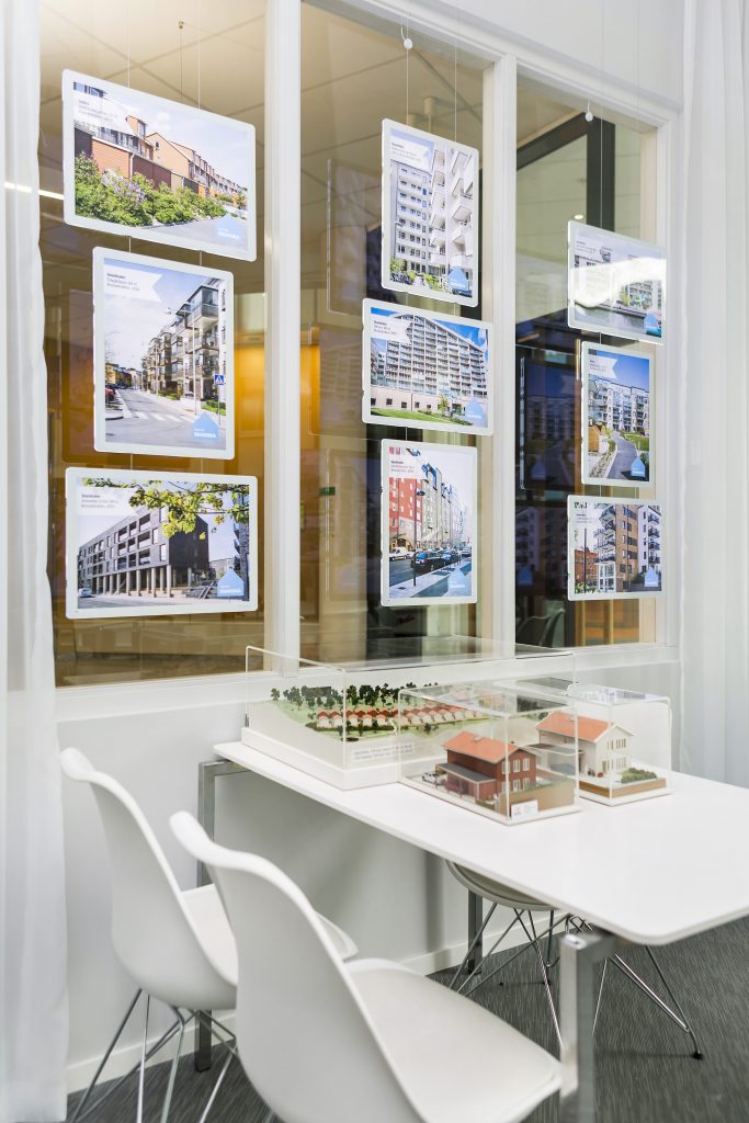 VitrineMediaMX's tweet image. Inmobiliarias en todo el mundo confían en VitrineMedia. Que esperas y aprovecha los beneficios que nuestros productos ofrecen para ti. #displayLed #publicidad #atraemasclientes #vendemas #aprovechatusvitrinas #negocios #inmobiliarias #mexico #guadalajara #monterrey #queretaro