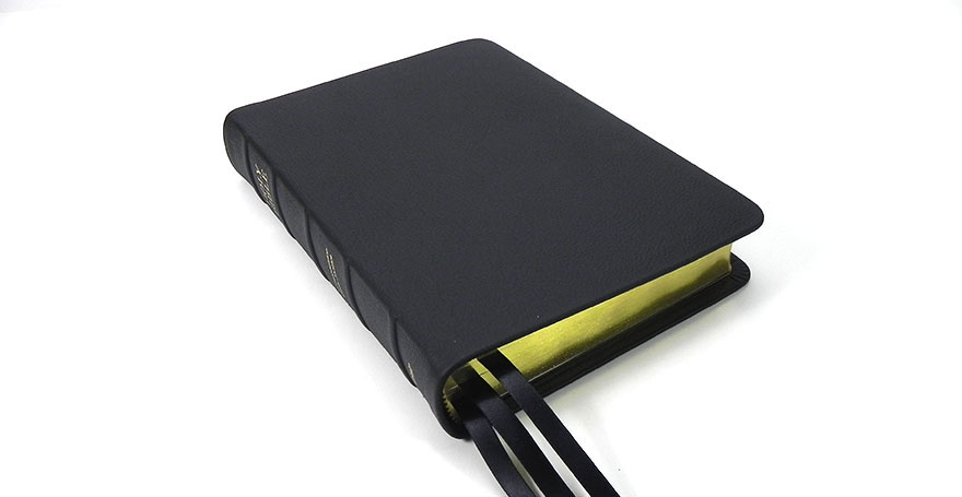 Introducing a new addition to the Platinum Series of Water Buffalo Leather - the Black Licorice cover color! 
#newitemalert #churchbibles #kingjamesbible #lifetimequality #qualitycraftsmanship #blacklicoricecolor #platinumseries #waterbuffaloleather #leatherbible