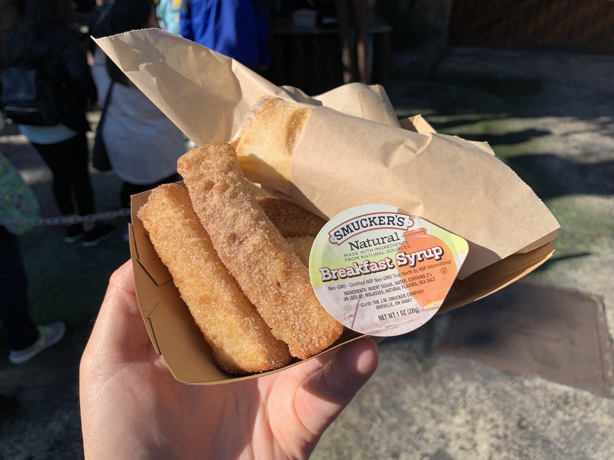 disneyziggy's tweet photo. Breakfast Time! Pongu Lumpia and French Toast Sticks! #LivefromWDW #AnimalKingdom https://t.co/ozQf3eQzjT