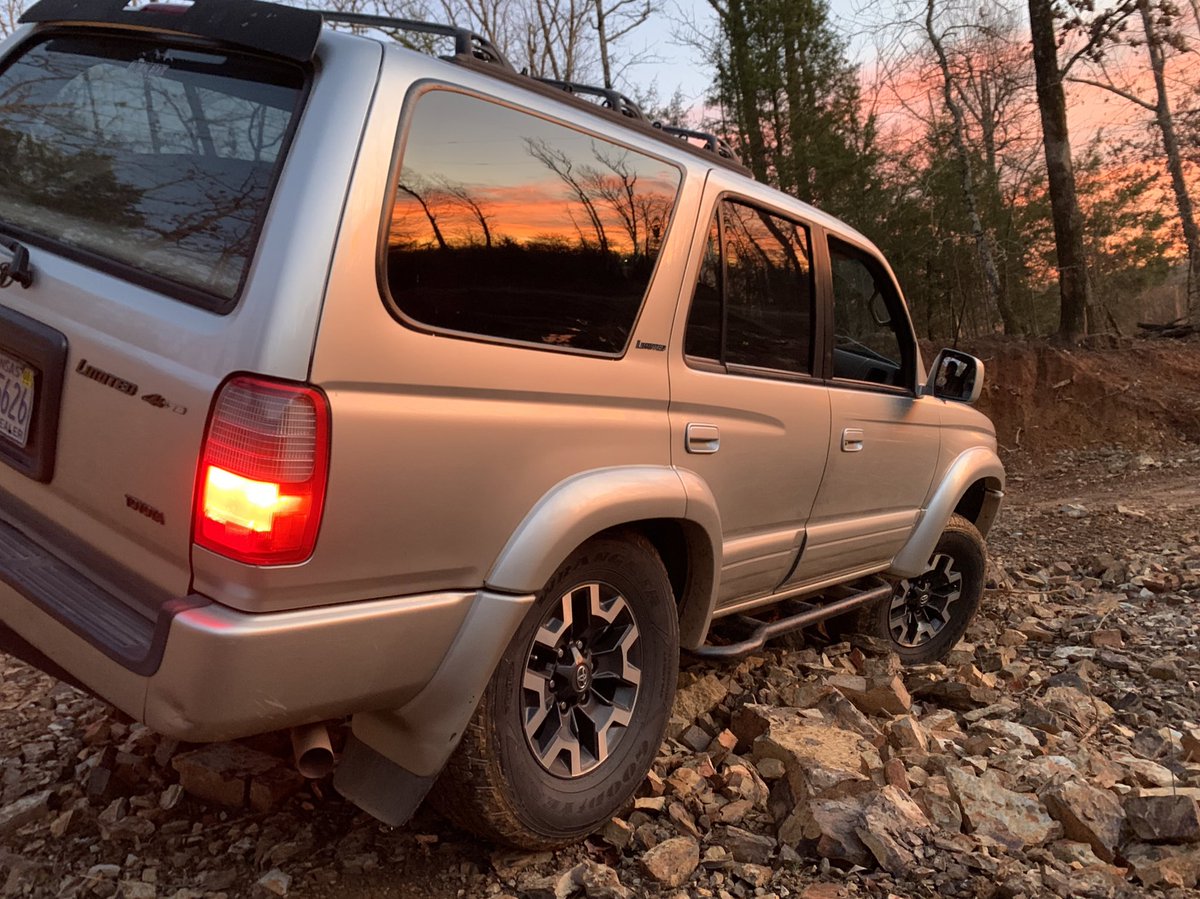 FFGarage_'s tweet image. 4runna flex

 #4runner #flex #toytech