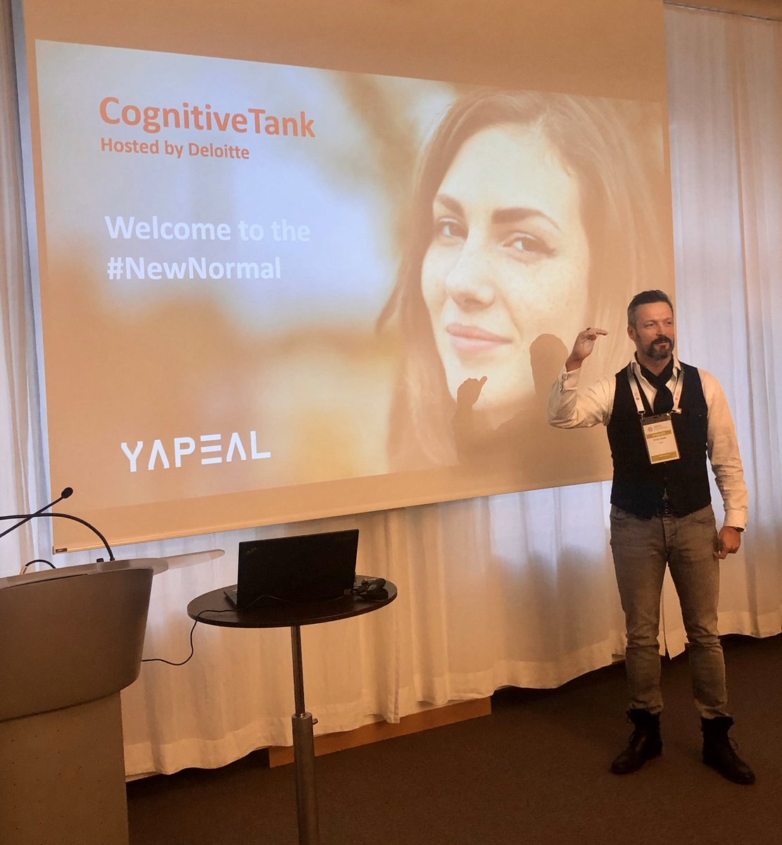 schoenpa's tweet photo. Setting the bar of #smartbanking to a #NewNormal 🚀@ndwr presenting the fastest and smartest client onboarding of @YAPEAL_CH and the integration of the @_futurae solution for the highest standard of #cybersecurity in banking at #CognitiveTank by @SwissCognitive #JoinTheMovement https://t.co/y44baaZbmy