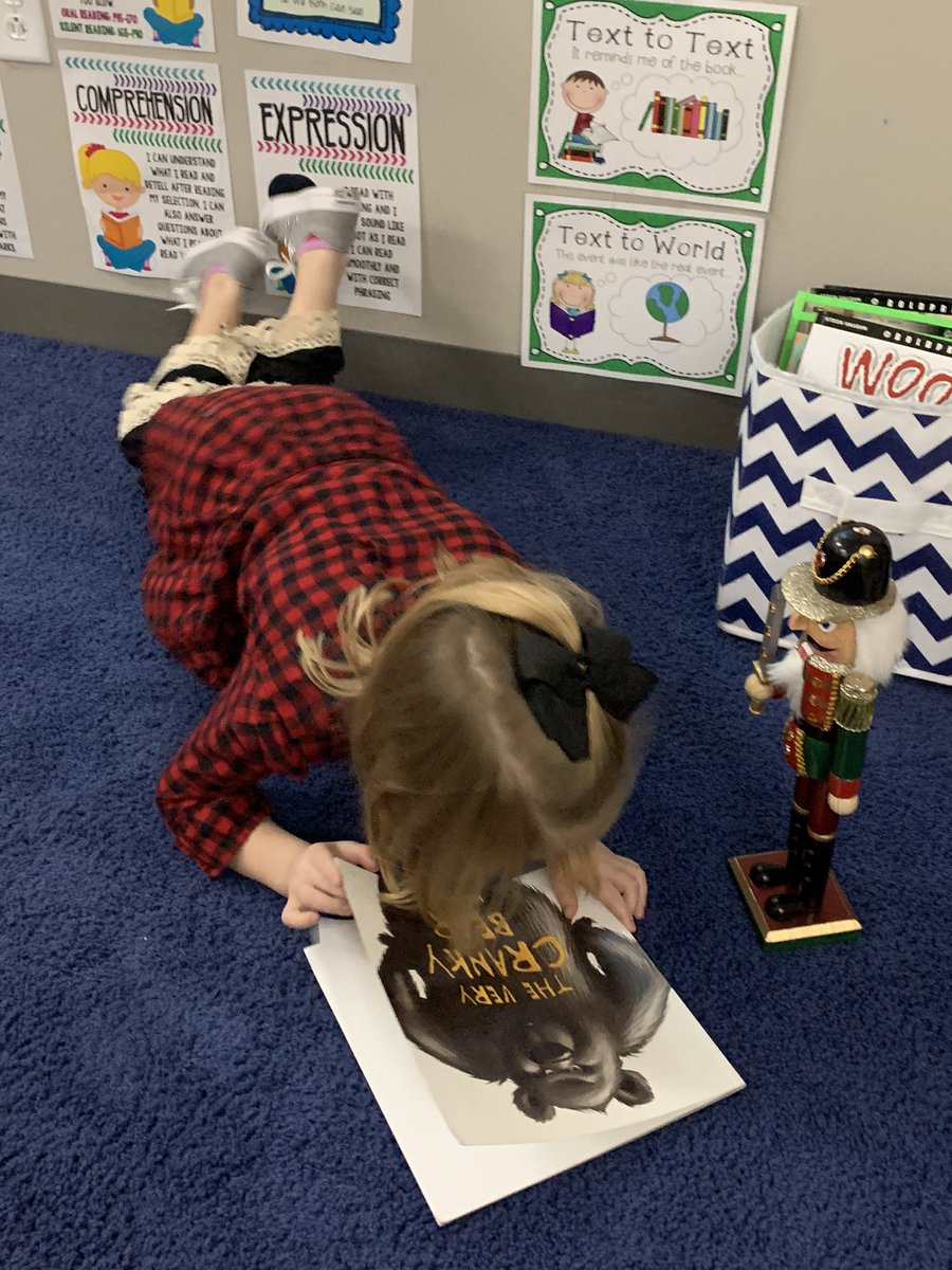 Melania Ionescu tweet media