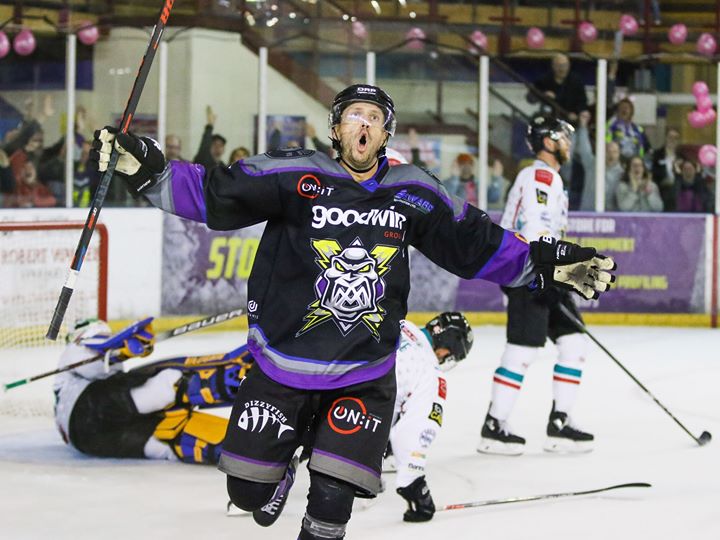 Atlantic_Timber's tweet image. 💥December's #prizedraw is a 🎄Christmas🎄 Cracker!💥

A @Mcr_Storm Super Fan package of a signed JERSEY &amp;amp; 2 🎟TICKETS🎟 to the home game on 28 Dec to presented with the jersey on the ice!🏒

To enter retweet, and remember to tag friends &amp;amp; family!

 #manchesterstorm #wearestorm