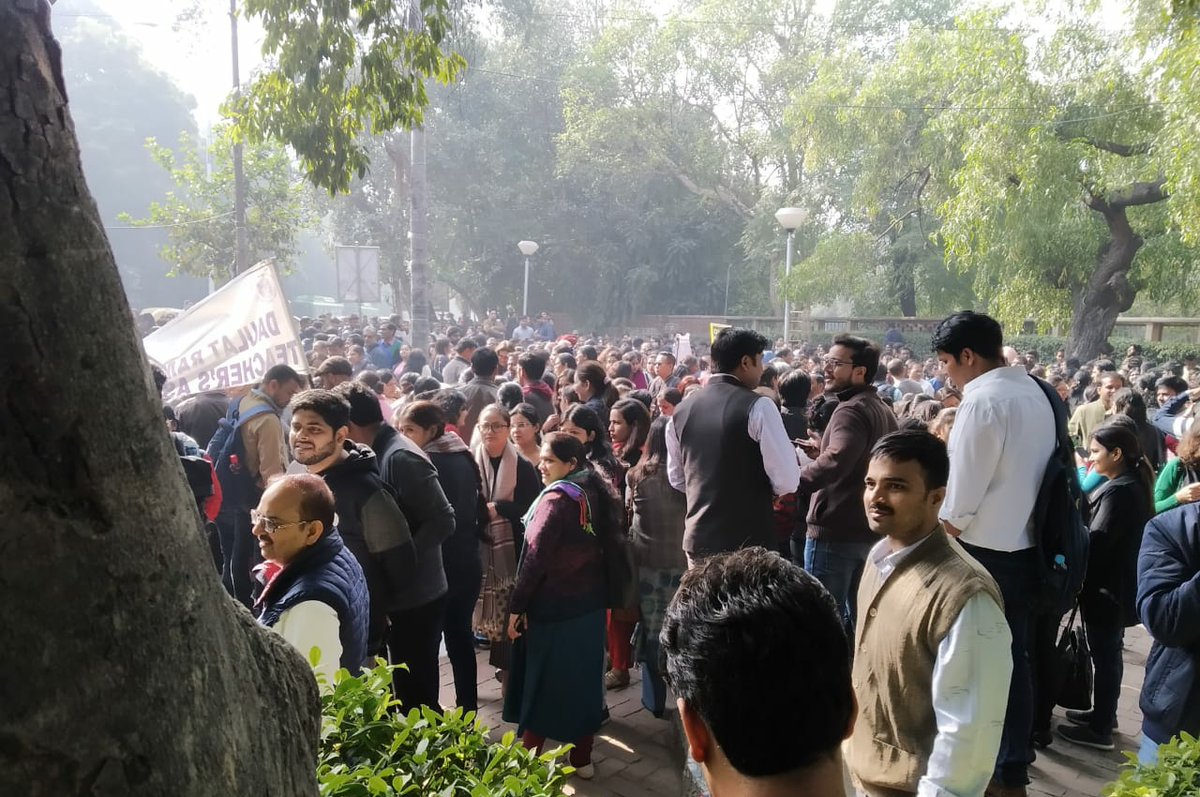 anant9tiwari's tweet image. #ABSORPTIONof4500_DUadhocs by
  #OneTimeRegulation4Absorption is the only way to save the Dignity of serving adhoc teachers in DU

#Withdraw28thAugustDUletter
#Withdraw28thAugustDUfarman

@PMOIndia @du_beat @aajtak
@DrRPNishank @ArvindKejriwal @htTweets @ugc_india @HRDMinistry