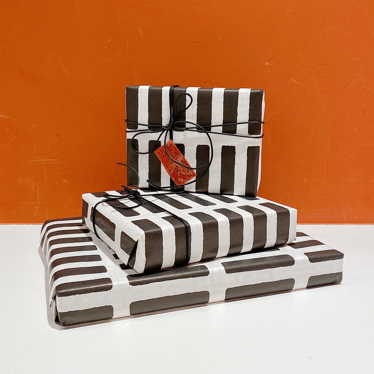 artek×コムデギャルソン　お財布 スタンダードがいい。COMME des GARCONS x artek のお財布 | LEE