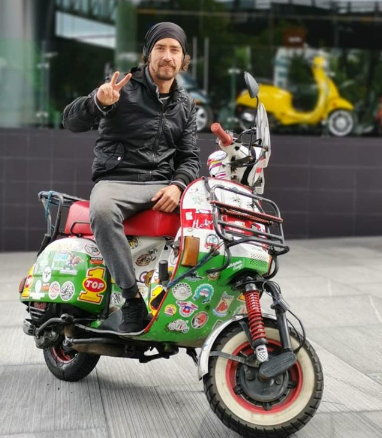 💥 Esta semana en Personajes Moteros, hablamos de @vespeando_al_mundo, que ha viajado por América del Sur, desde Quito (Ecuador) hasta Ushuaia (Argentina)  😎👉 bit.ly/2L0gDKr