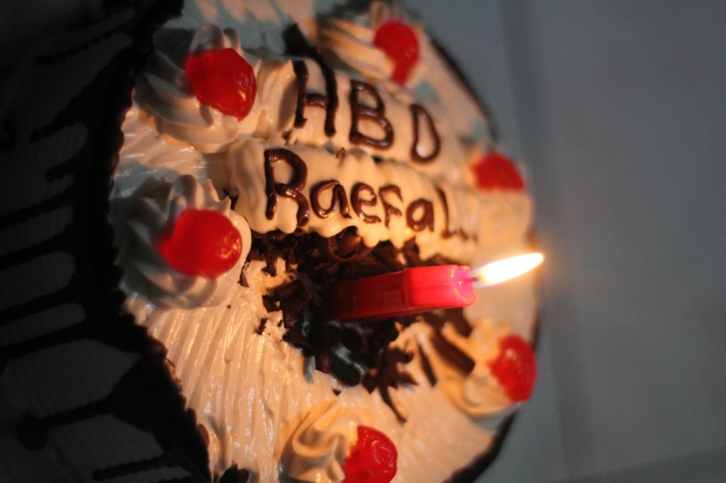 Nitip biar gak hilang.  Moment 1 tahun dede Efal.