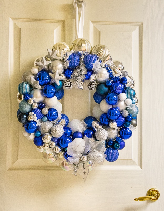 OPEN TODAY at NOON! Come see the wonderful display of beautifully decorated trees, wreaths and more! Win this beautiful wreath! #grimsbyrotary, #grimsbymuseum, #grimsbyfantasy, #fantasyoftrees