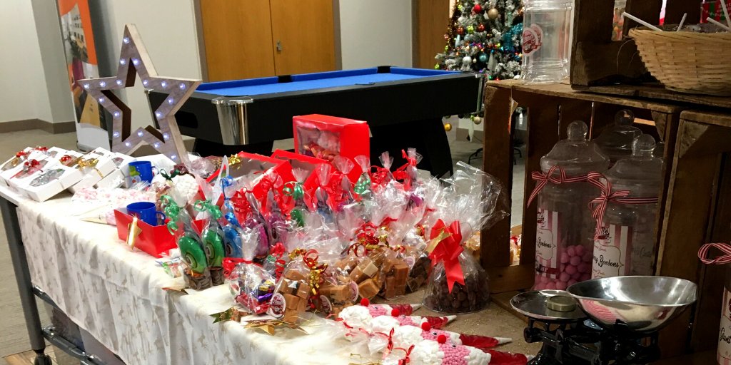 DarlingtonSpace's tweet image. Hello you - we think you deserve a hump day treat 🍬

Pop down to visit Annie's Truck Shop where there are some old favourites, as well as something new for those who want to try something different. 

Take a look! 🤤

#SupportLocalBusiness #DarloBiz #VintageSweetShop