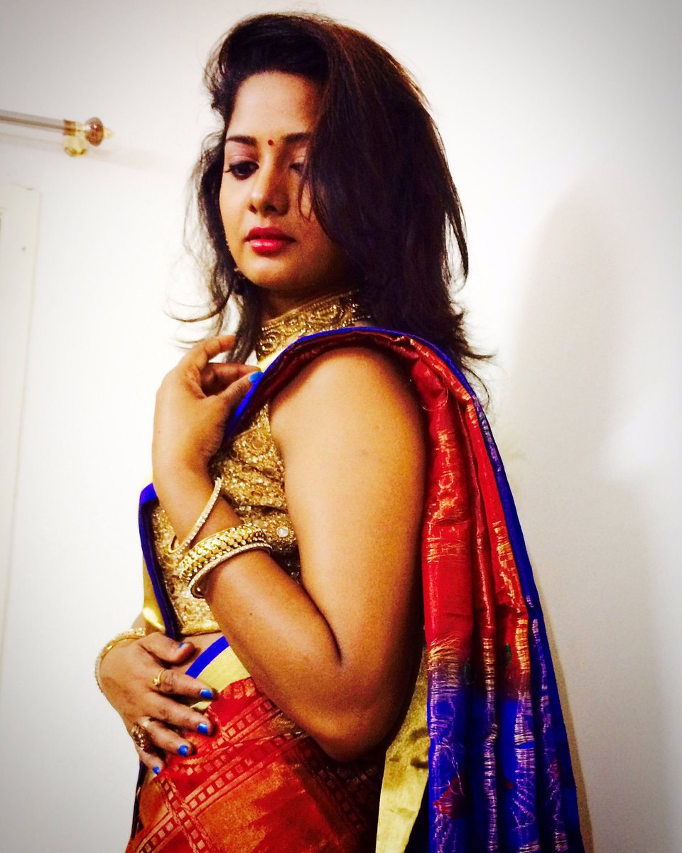 KollyActress's tweet photo. Hey Fraduu #Mathumila #KollyActress @mathumila10 #OfficeLakshmi #lakshmi @MathumilaFans https://t.co/hS2bZ0R2Xl